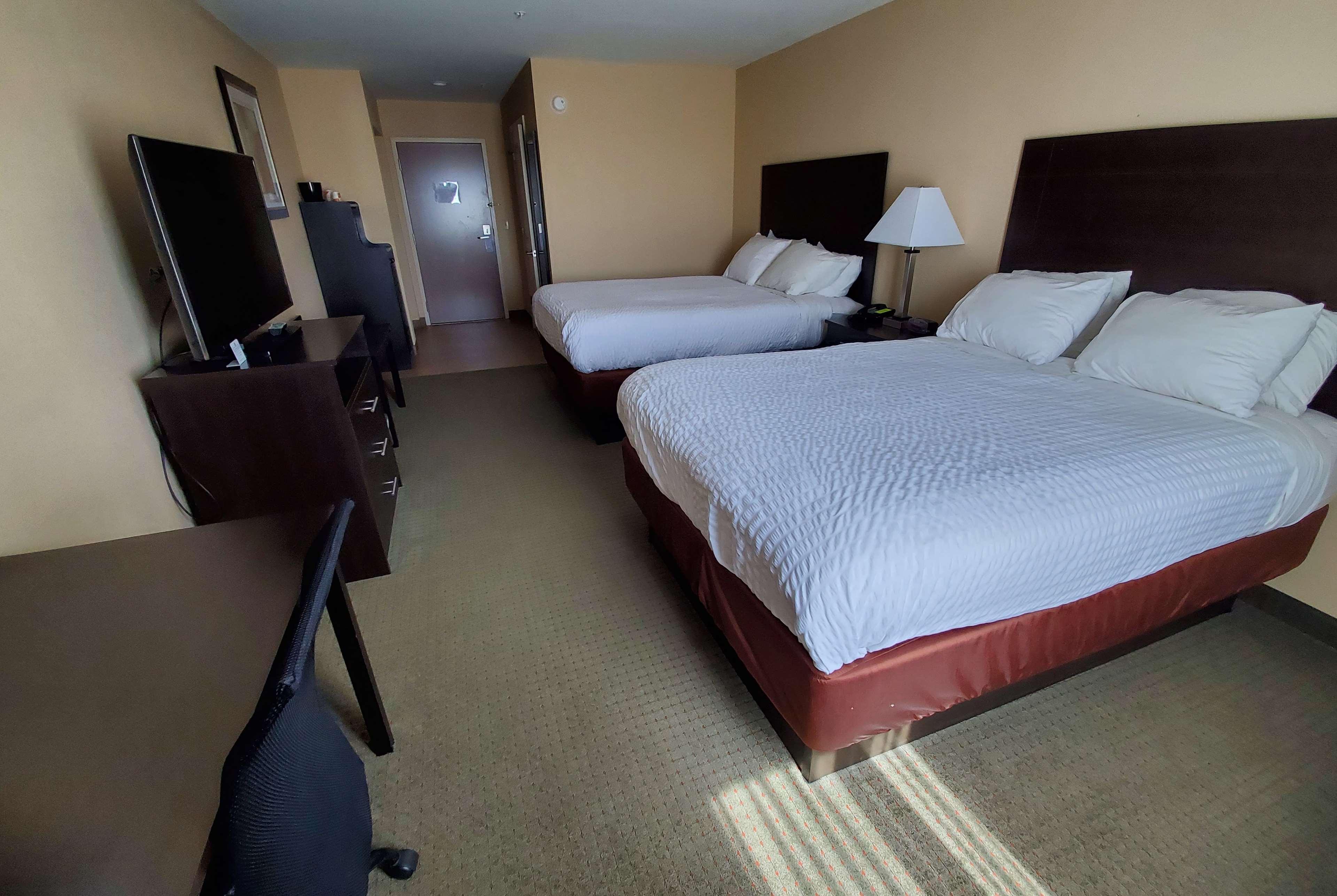 Days Inn & Suites By Wyndham Florence/Jackson Area Esterno foto